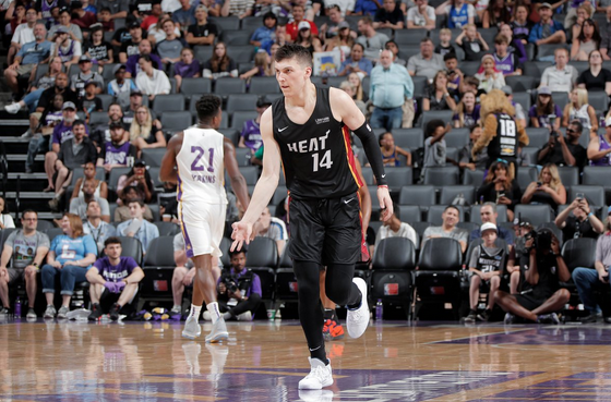 尤其是对关 尤其是对关